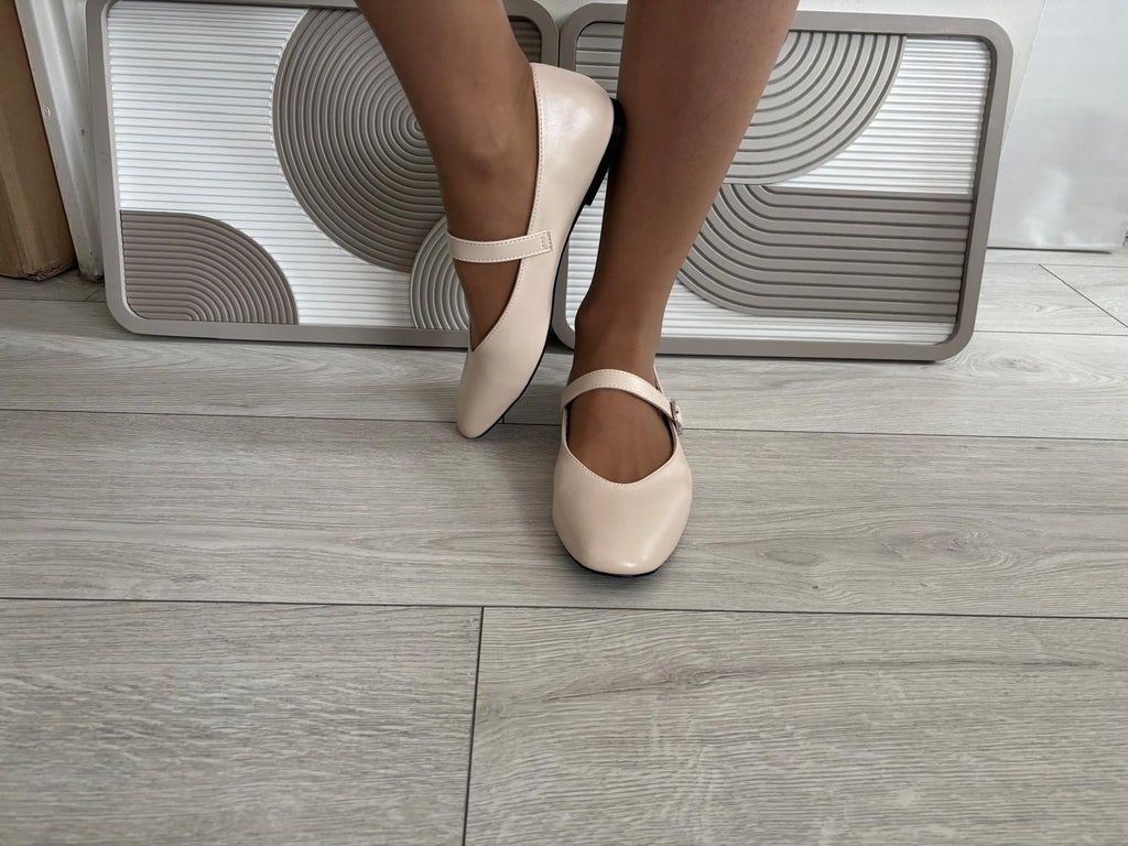 Mary-Jane Lilou beige