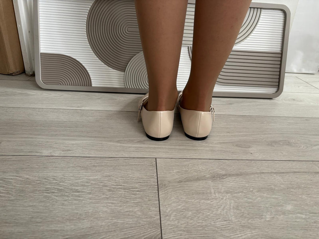 Mary-Jane Lilou beige