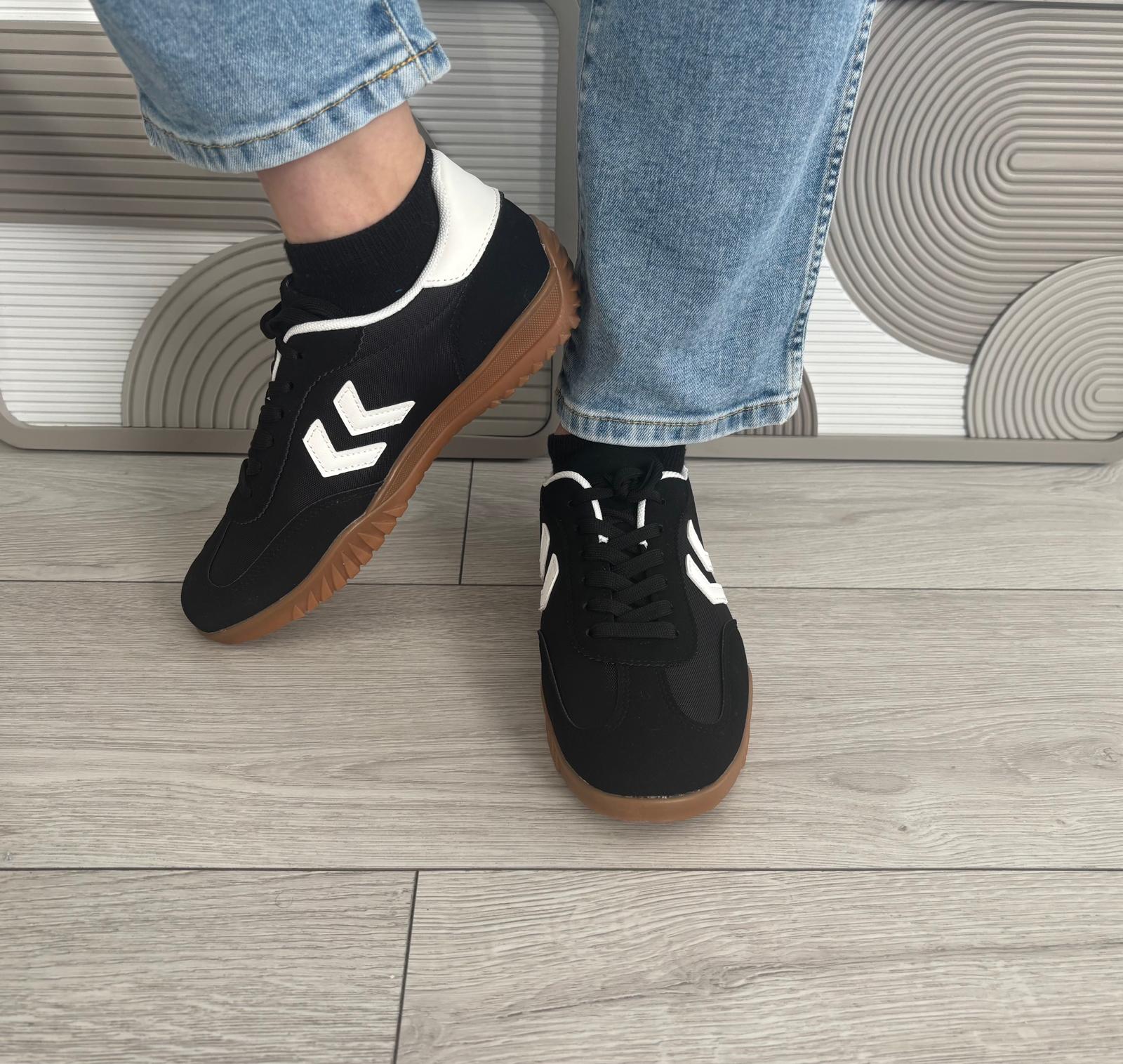 Basket Flèche noir