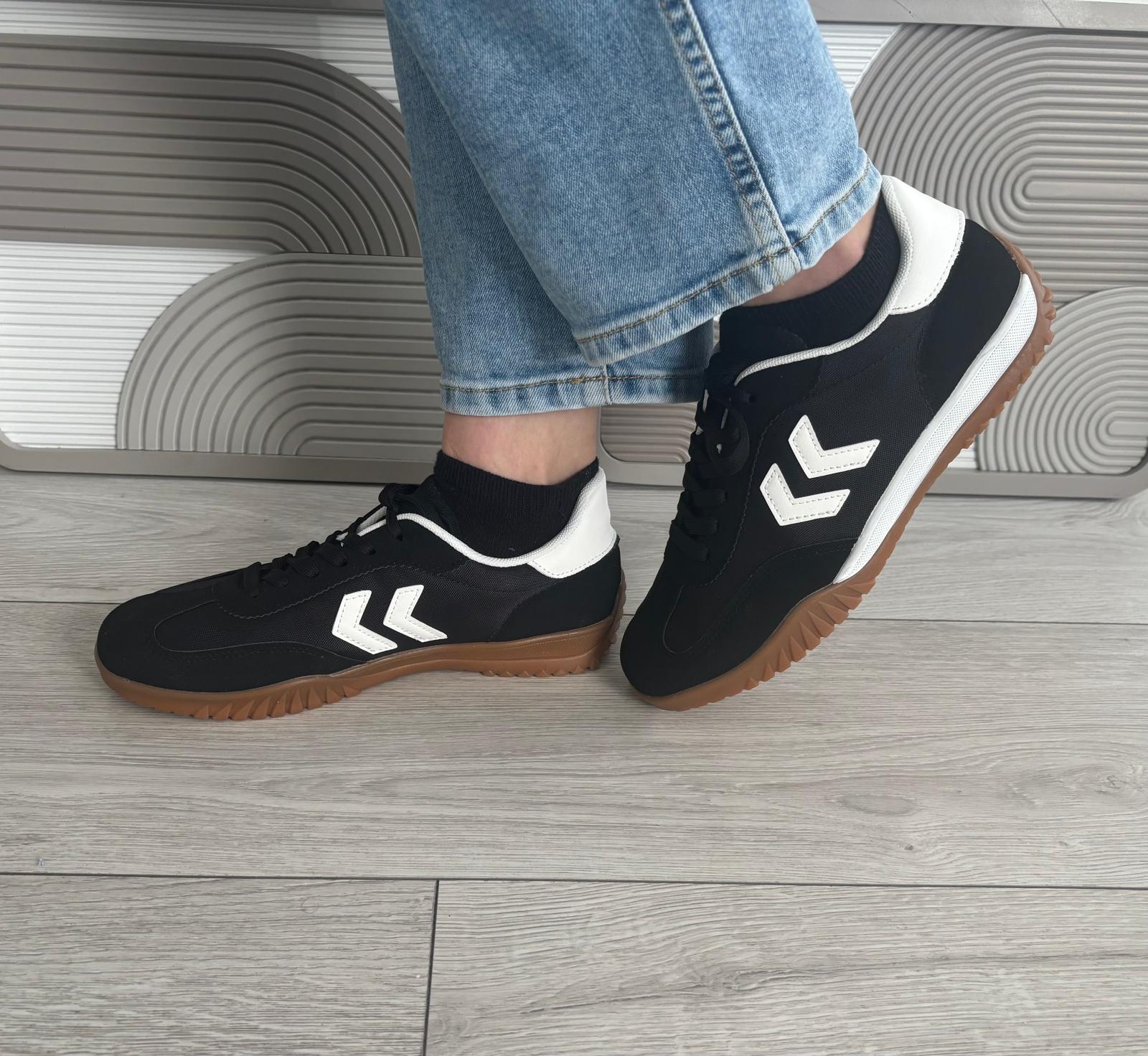 Basket Flèche noir